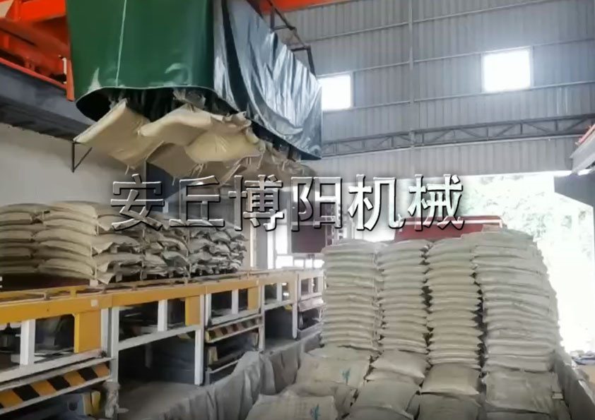 袋裝物料自動裝車機器人 全自動裝車機的應用優勢是什么？